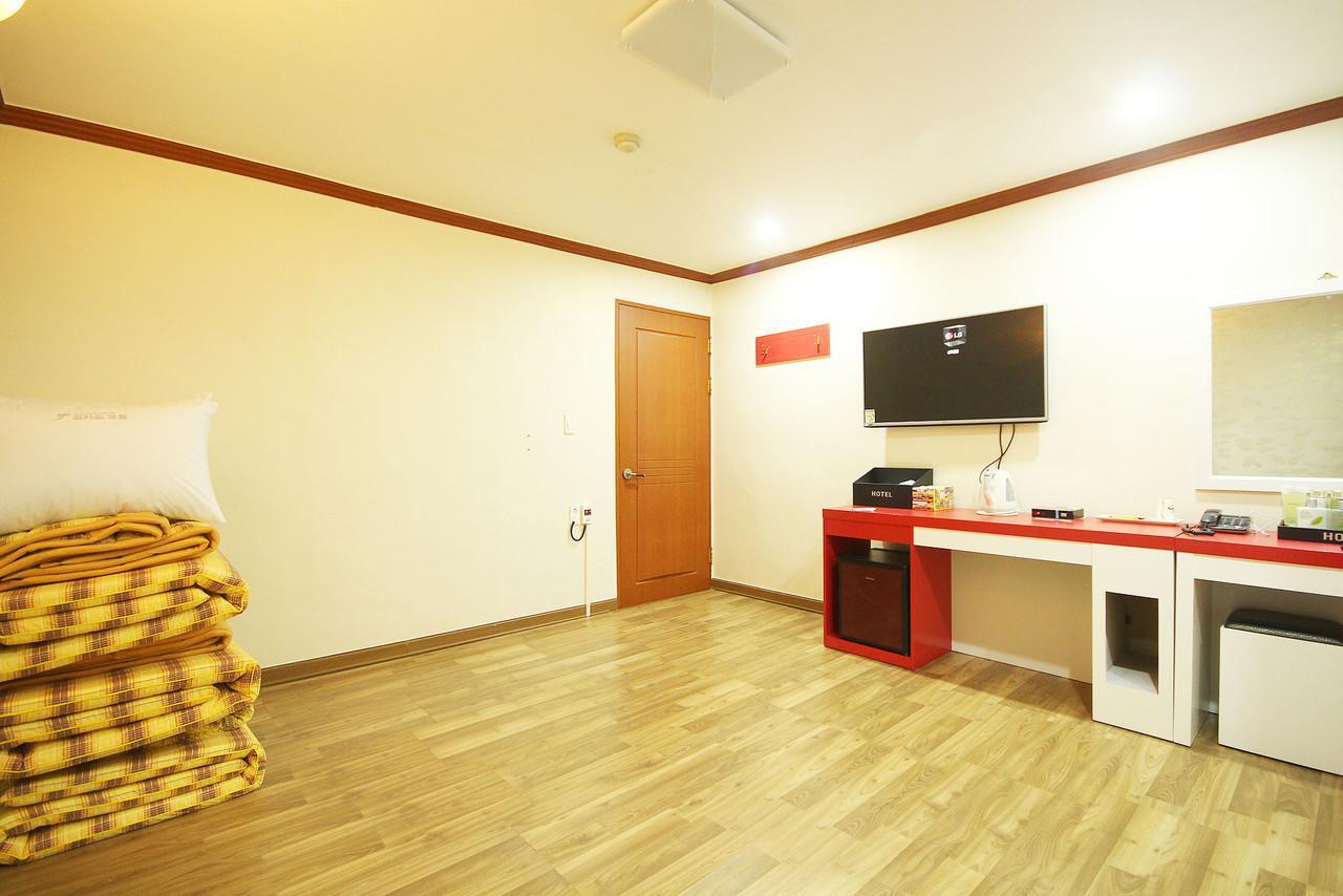 Picasso Motel Haeundae Busan Exterior foto